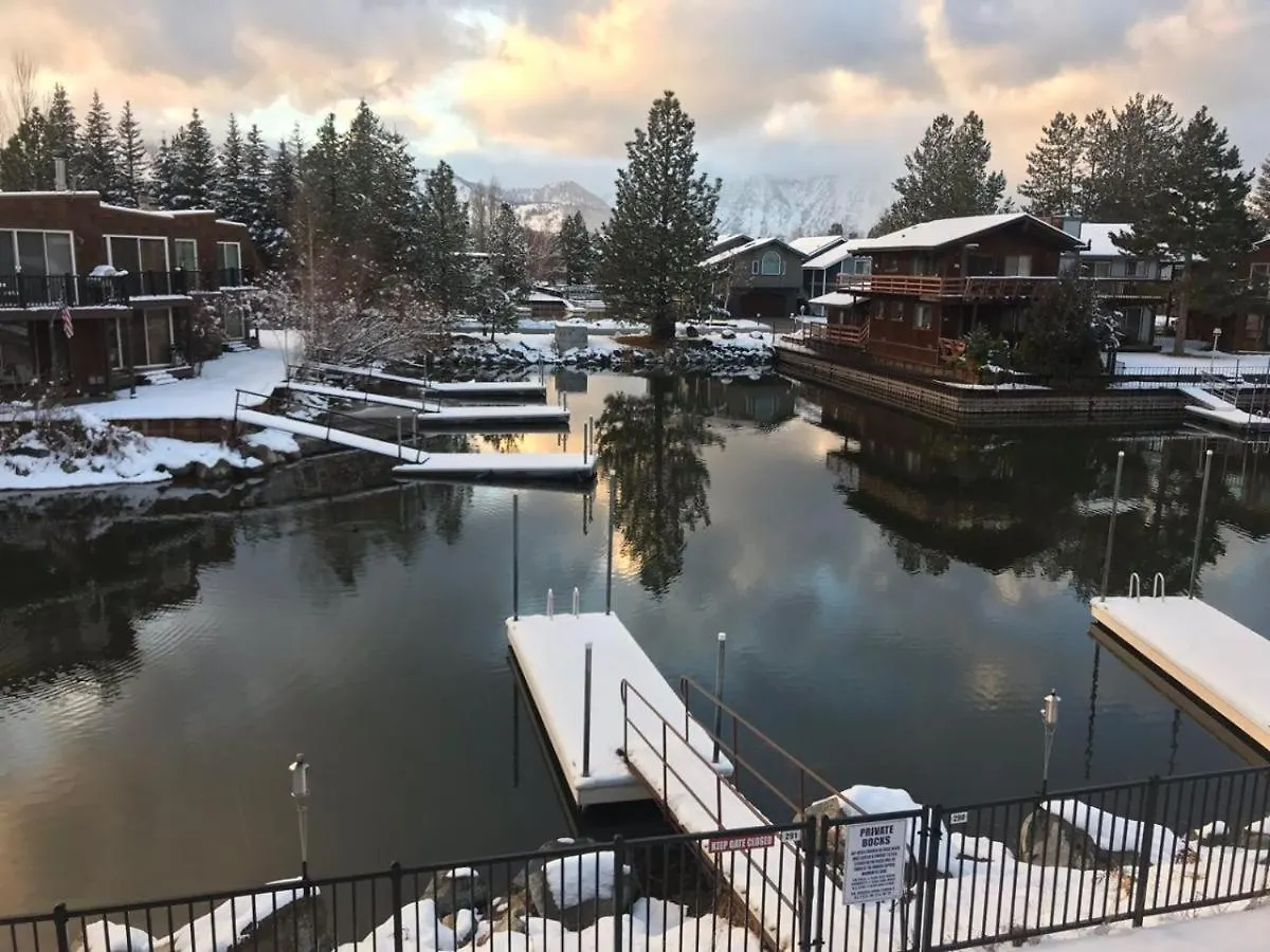 Tahoe Waterfront Condo With Boat Dock South Lake Tahoe Nyaraló